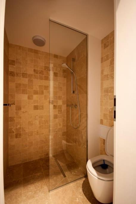 Retro Midtown Apartment Букурещ Екстериор снимка